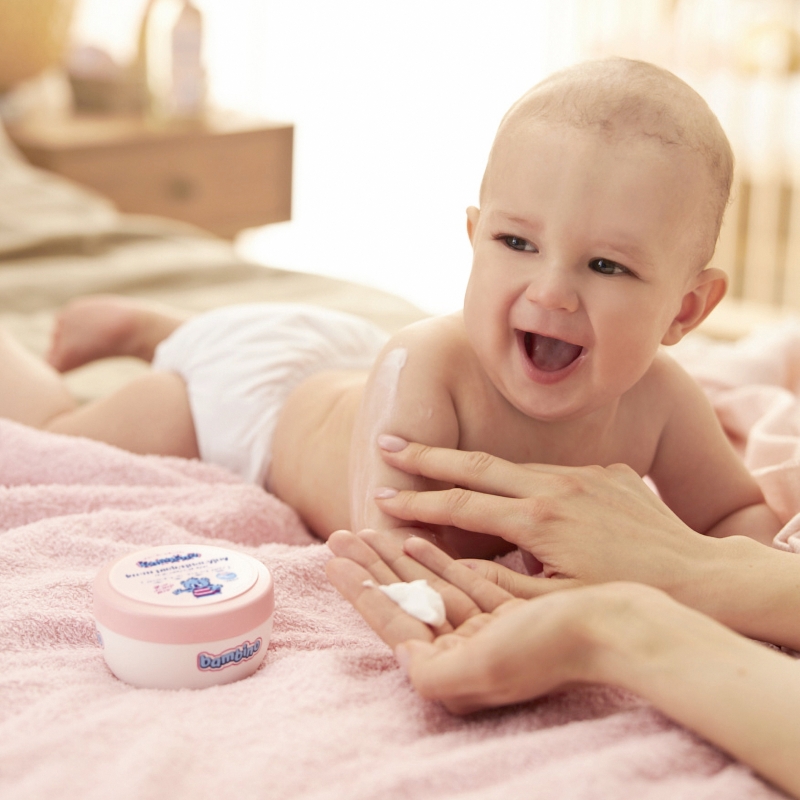 Bambino Krem, pielęgnacyjny z pantenolem dla dzieci, 200 ml