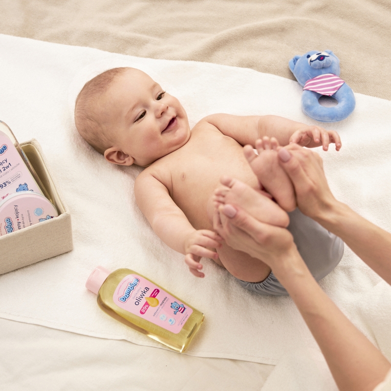 Bambino Delikatna Oliwka, odżywia i wyłagadza skórę dla dzieci, 150 ml