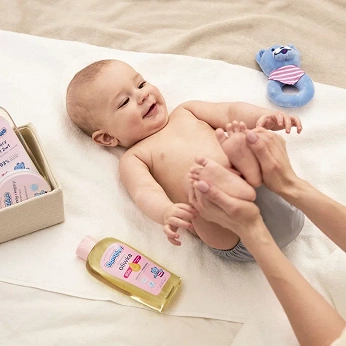 Bambino Delikatna Oliwka, odżywia i wyłagadza skórę dla dzieci, 150 ml