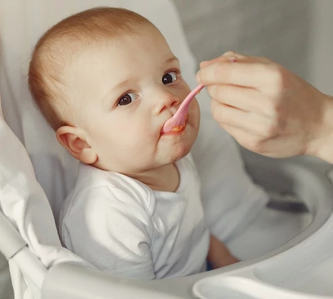 Probiotyki dla niemowląt, noworodków i dzieci, czyli jak zadbać o florę bakteryjną najmłodszych