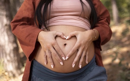 Suplementy przed ciążą - najlepsze witaminy dla kobiet planujących ciążę